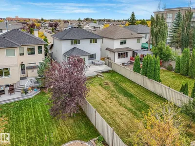 458 MACEWAN RD SW photo 9