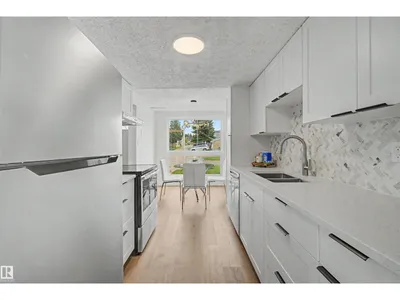 215 GRANDIN VG photo 8