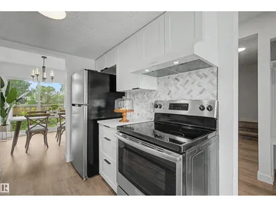 215 GRANDIN VG photo 10