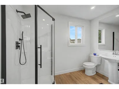 215 GRANDIN VG photo 21