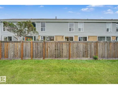 215 GRANDIN VG photo 32