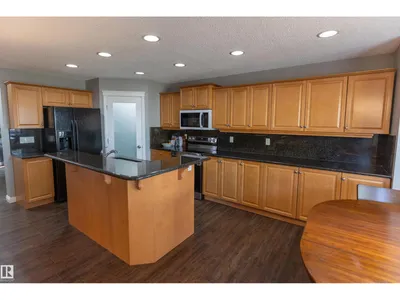 28 BECKER CR photo 9
