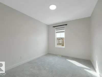 114 STONEHOUSE WY photo 37