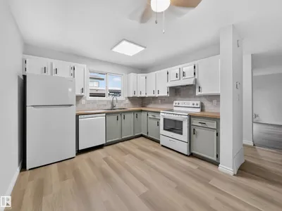 14644 25 ST NW photo 13