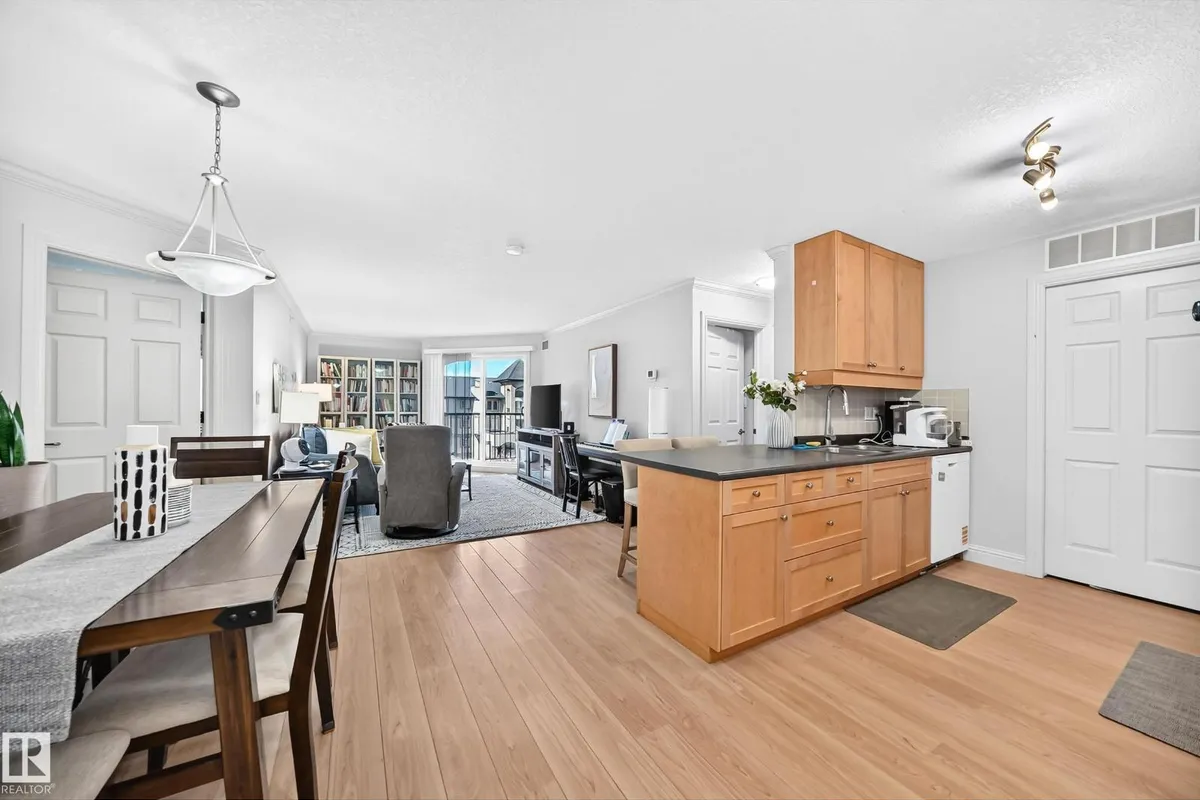 #430 13005 140 AV NW exterior
