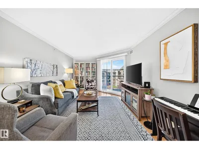 #430 13005 140 AV NW photo 18