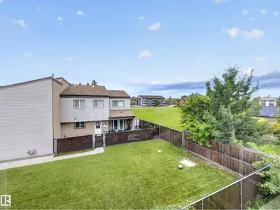 14644 25 ST NW photo 4