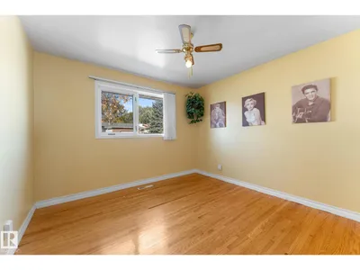 12227 58 ST NW photo 26