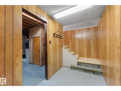 12227 58 ST NW photo 31