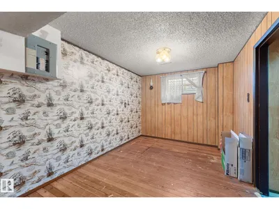 12227 58 ST NW photo 36