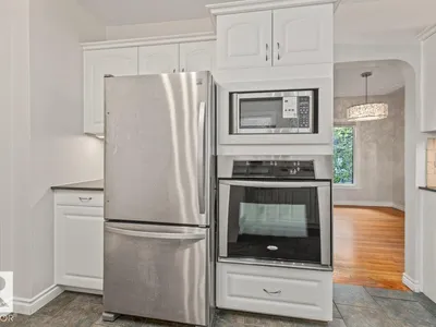 11631 130 ST NW photo 10