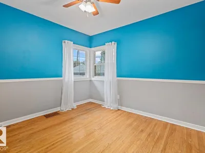 11631 130 ST NW photo 16