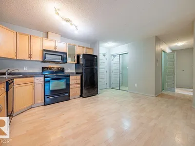 #122 646 MCALLISTER LO SW photo 8