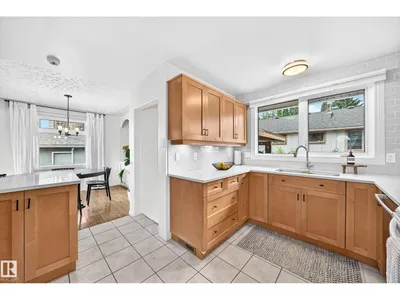 16406 87a AV NW photo 10