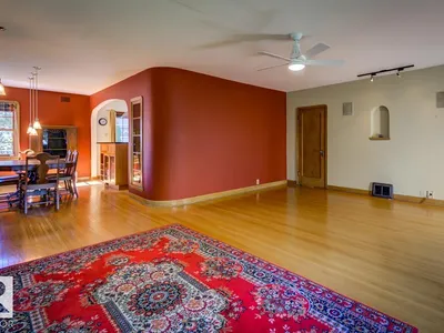 10514 127 Street NW photo 12