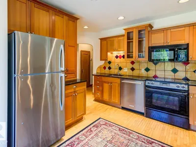 10514 127 Street NW photo 21