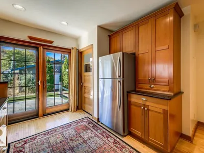 10514 127 Street NW photo 25