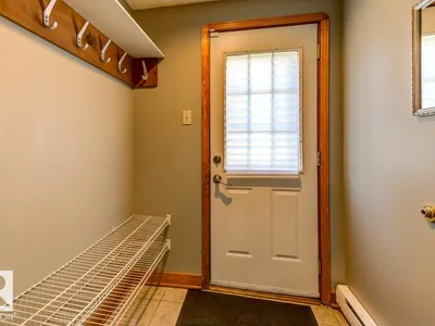 10514 127 Street NW photo 51