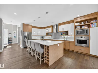 7544 78 AV NW photo 11