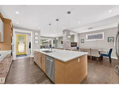 7544 78 AV NW photo 13