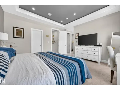 7544 78 AV NW photo 33