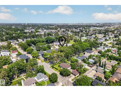 7544 78 AV NW photo 64