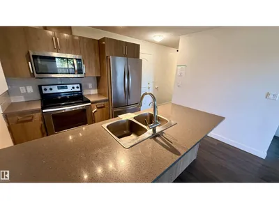 #106 667 WATT BV SW photo 6