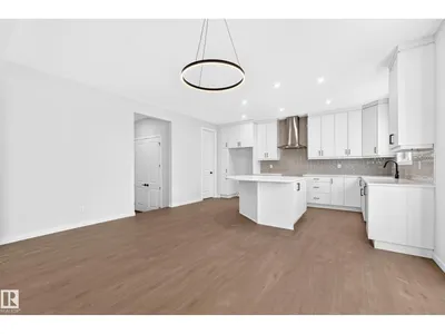 1029 Fieldstone VW photo 14