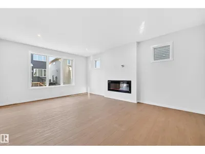 1029 Fieldstone VW photo 17