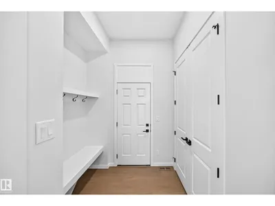 1029 Fieldstone VW photo 25