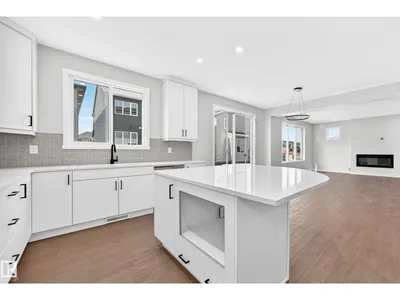 1029 Fieldstone VW photo 6
