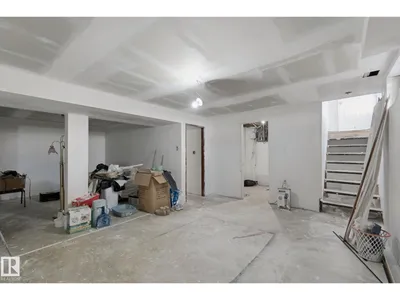 8508 149A AV NW photo 39