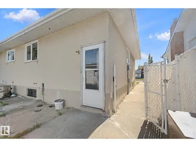 8508 149A AV NW photo 51