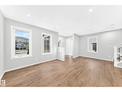 1089 Hearthstone BV photo 10
