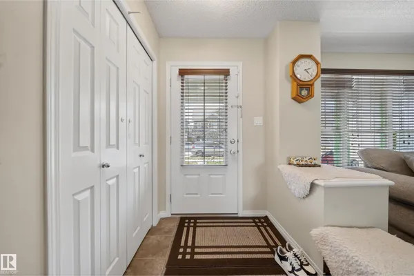4680 CRABAPPLE RUN SW photo 2