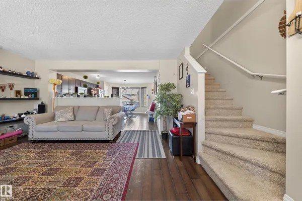 4680 CRABAPPLE RUN SW photo 3