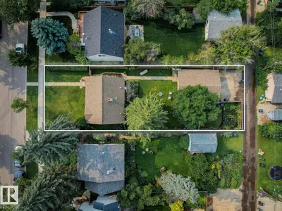 6810 110 ST NW photo 33