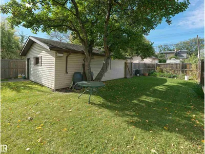 6810 110 ST NW photo 31