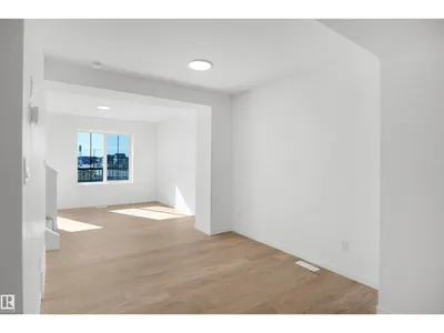 #94 3705 141 ST SW photo 8