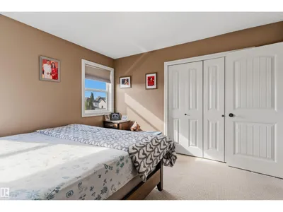 12035 18 AV SW photo 19