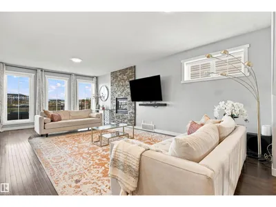 5708 12 AV SW photo 15