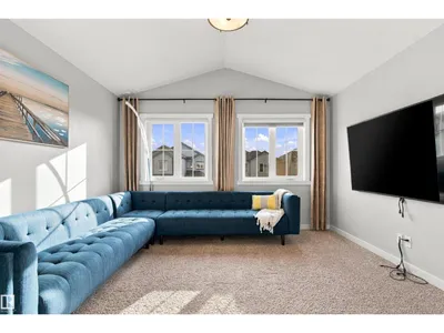 5708 12 AV SW photo 35