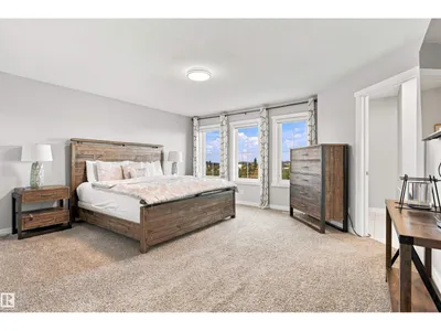 5708 12 AV SW photo 25