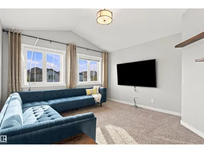 5708 12 AV SW photo 36