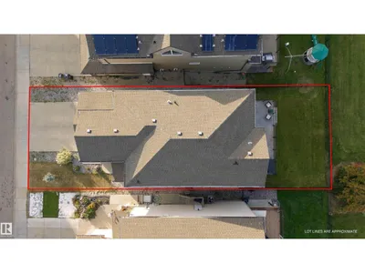 5708 12 AV SW photo 53