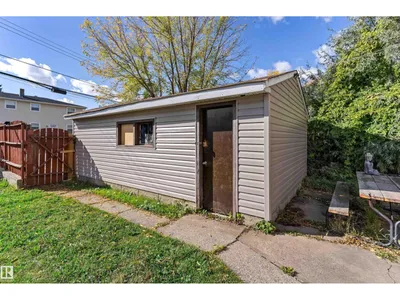 13003 SHERBROOKE AV NW photo 33
