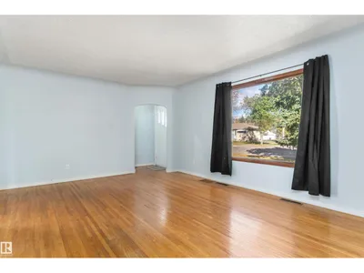 13003 SHERBROOKE AV NW photo 6