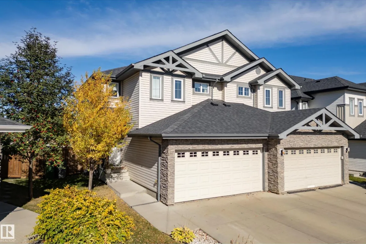 6520 59 AV exterior