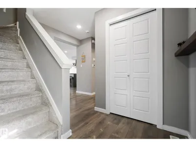 6520 59 AV photo 16