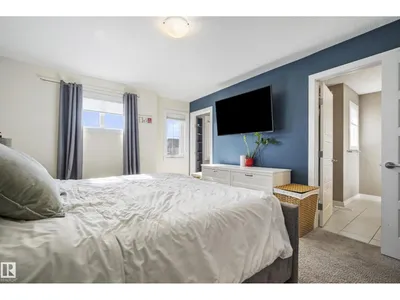 6520 59 AV photo 17